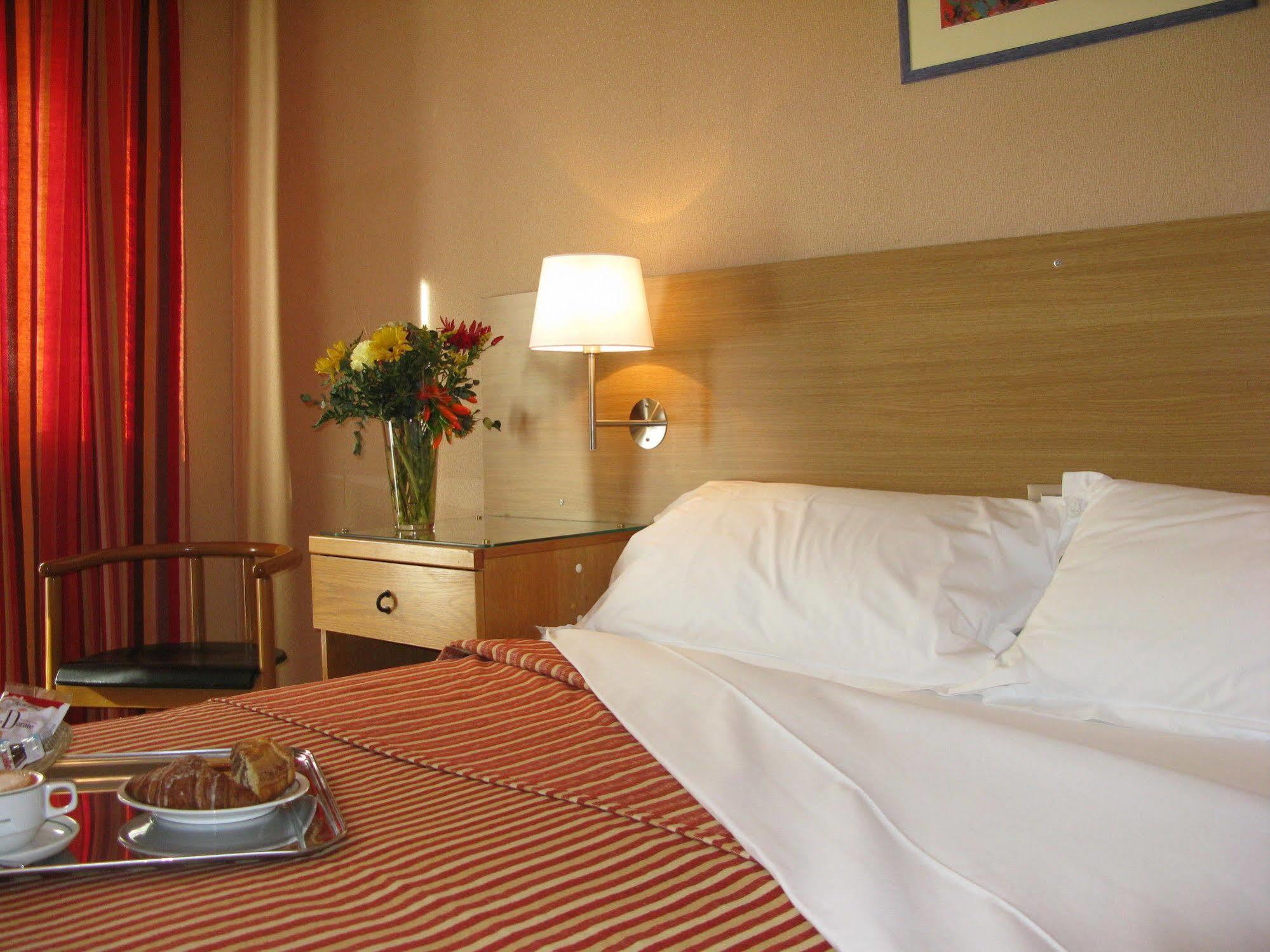 York Hotel Рим Екстер'єр фото
